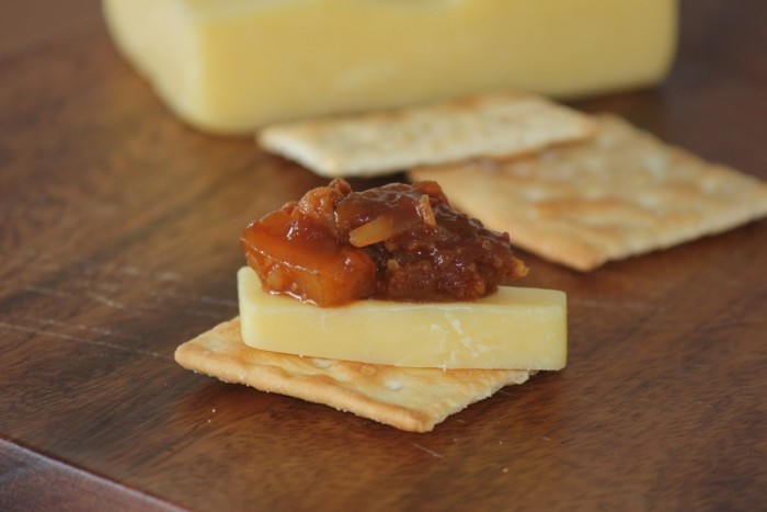 Home_made_tomato_chutney.jpg