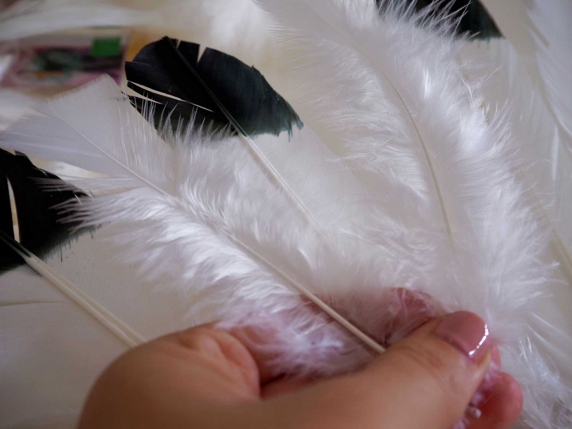 New Zealand's Top Mummy Blogger Parenting Travel Blog Feather Juju Hat DIY Tutorial