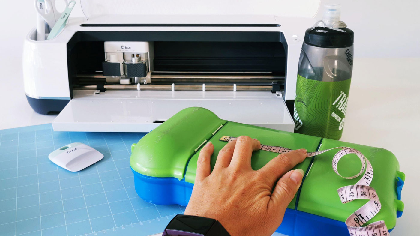 Backtoschool labels with Cricut Maker + Premium Vinyl